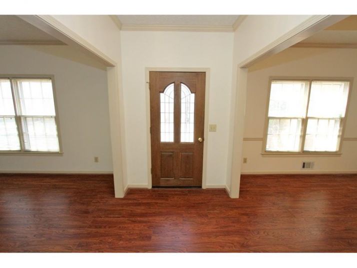 1563 Glencrest Trail, Lawrenceville, GA 30043