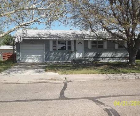 603 Howerton Pl, Garden City, KS 67846