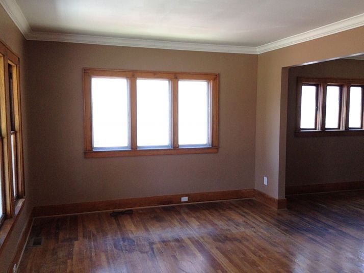 11 Elmwood St NW, Grand Rapids, MI 49505