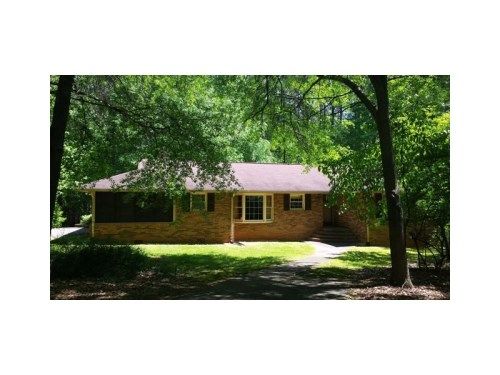 956 S Jeff Davis Dr., Fayetteville, GA 30215