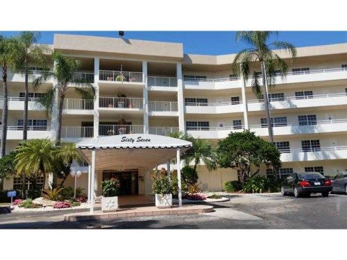 555 OAKS LN # 310, Pompano Beach, FL 33069