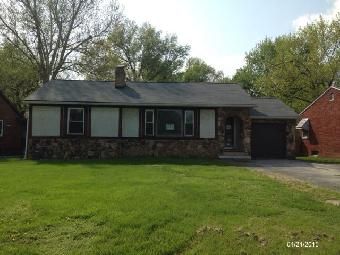 327 N 41st St, Belleville, IL 62226