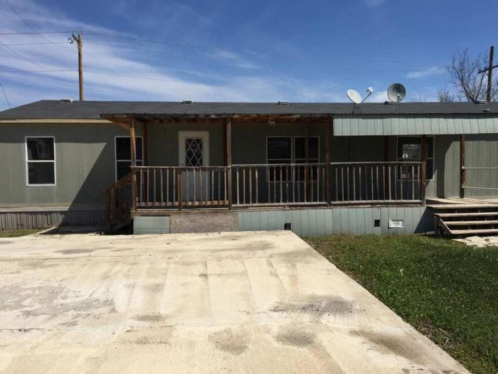 603 Tom Green Ave, Sonora, TX 76950