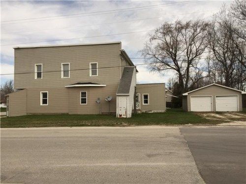 4130 Clover Rd, Manitowoc, WI 54220