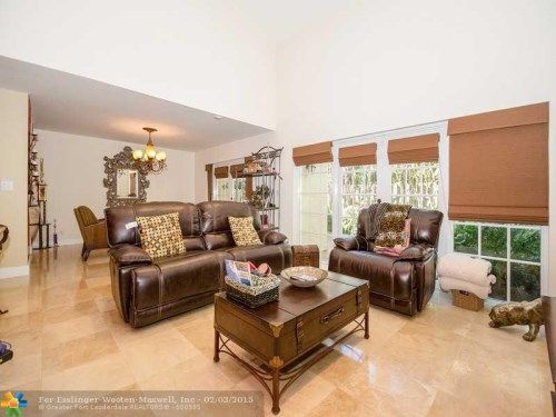207 Dunwoody Ln # 207, Hollywood, FL 33021
