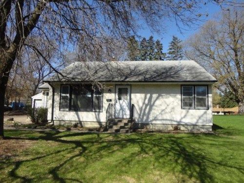 732 8th Ave NW, Saint Paul, MN 55112