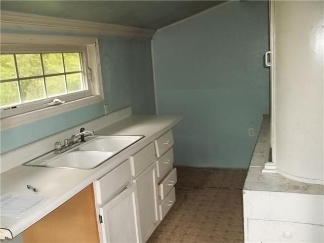113 Adams Ferry St, Brookneal, VA 24528