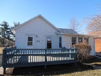 1043 W Dakota St, Spring Valley, IL 61362