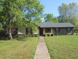 1740 Lisa Drive, Greenville, MS 38701