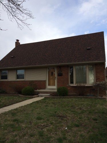 16323 Drake St, Southgate, MI 48195