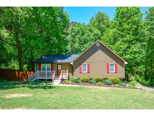 620 Victoria Lane, Woodstock, GA 30189