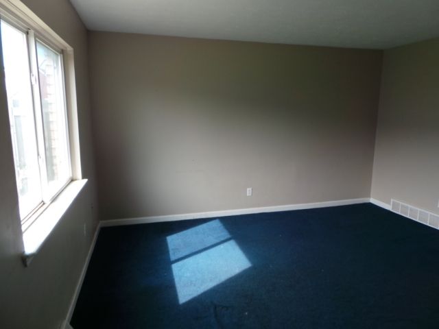 2622 E 75th St, Cleveland, OH 44104