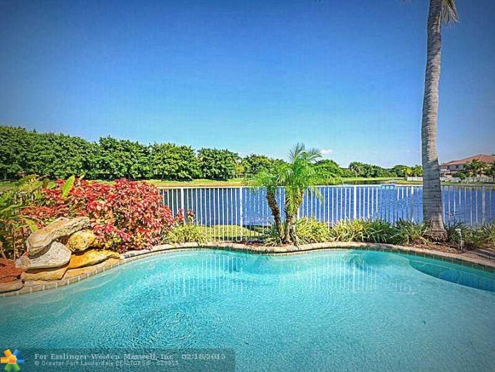 1720 OSPREY BND, Fort Lauderdale, FL 33327