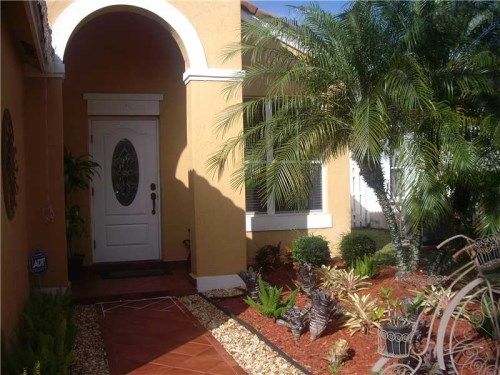 840 FALLING WATER RD, Fort Lauderdale, FL 33326