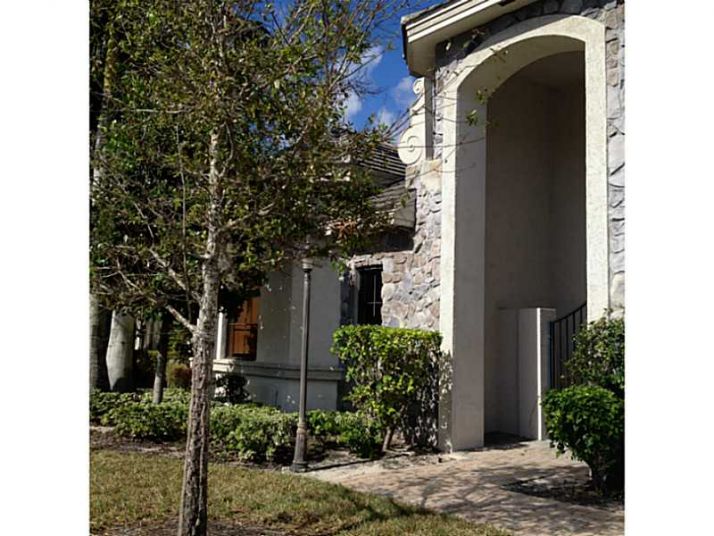 10666 VERSAILLES BL, Lake Worth, FL 33449