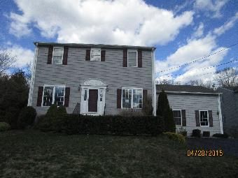 63 Orchard Valley, Cranston, RI 02921