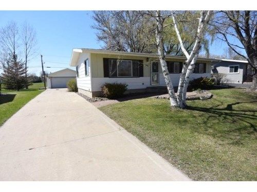 541 Mckinley Ave, Omro, WI 54963