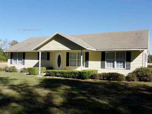 1853 SE Coolidge Trail, Lee, FL 32059