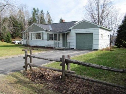 59 High Street, Lyndonville, VT 05851