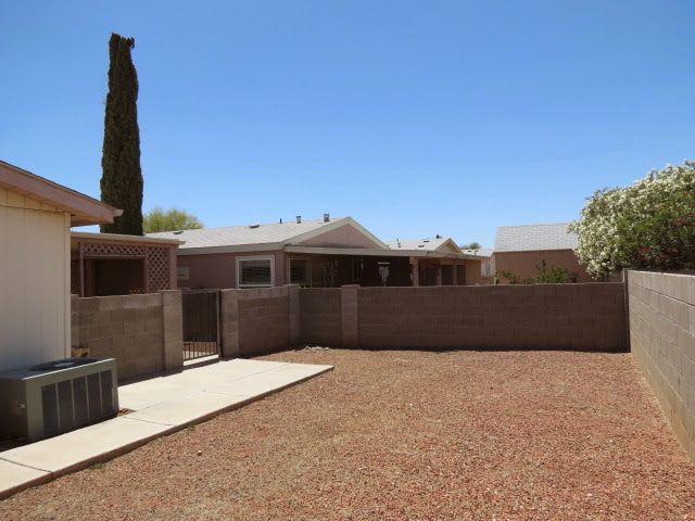 4951 N River Vista Dr, Tucson, AZ 85705