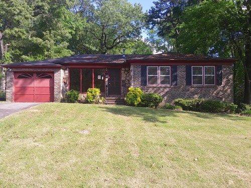 621 Glen Crest Dr, Fairfield, AL 35064