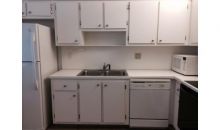 215 LAKEVIEW DR # 101 Fort Lauderdale, FL 33326