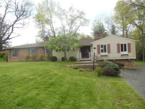 295 Old Boston Rd, Batavia, OH 45103