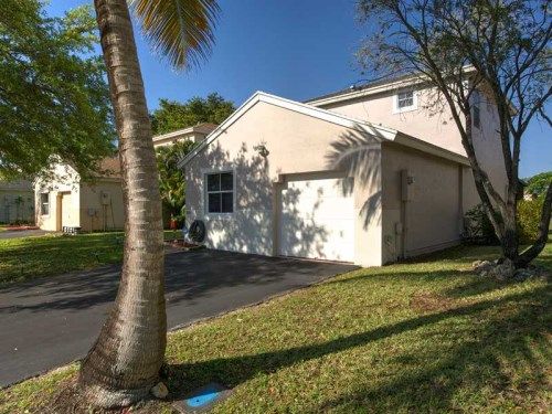 310 NW 207TH WAY, Hollywood, FL 33029