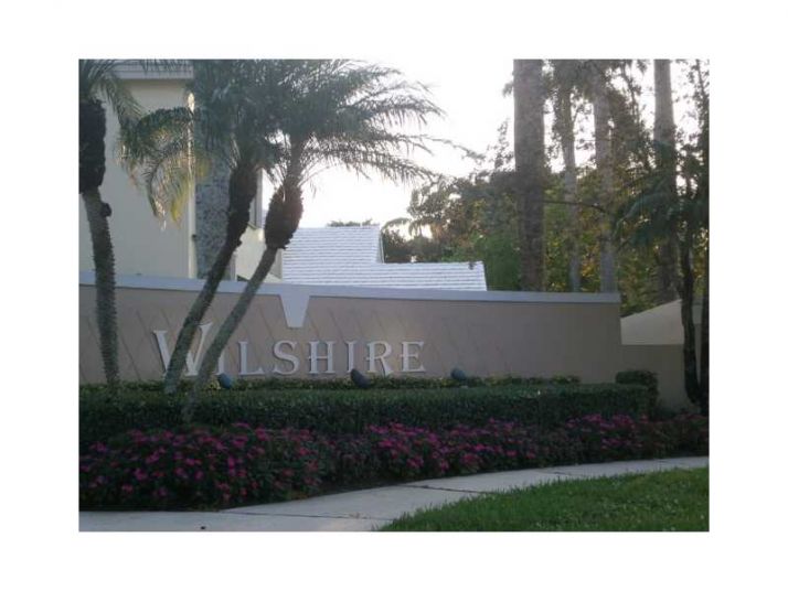 1170 WILSHIRE CR, Hollywood, FL 33027