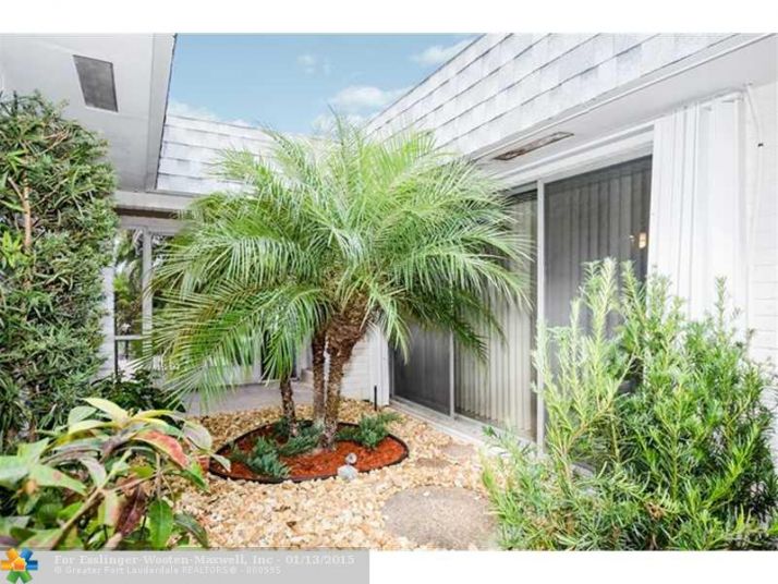 5707 WHITE HICKORY CIR, Fort Lauderdale, FL 33319