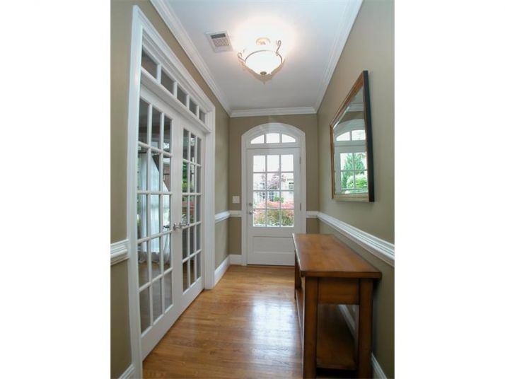 2624 Brookline Circle, Atlanta, GA 30319