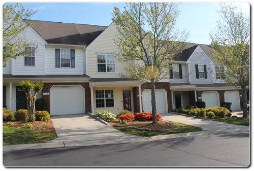 429 Robin Reed Ct, Pineville, NC 28134