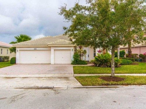 16736 NW 8 ST, Hollywood, FL 33028