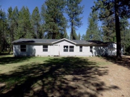 8421 East Elk Chattaroy Road, Chattaroy, WA 99003
