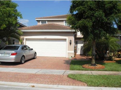 5227 SW 183 AV, Hollywood, FL 33029