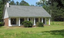 216 River Rd Hattiesburg, MS 39401