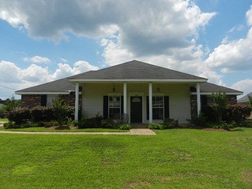 419 Willow Bay Dr, Byram, MS 39272