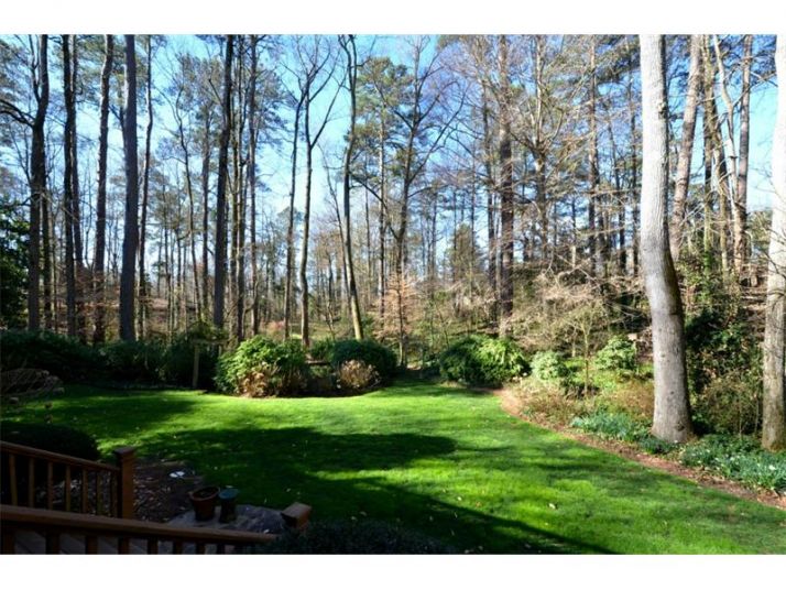 915 Club Station, Atlanta, GA 30319