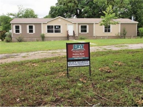 760 E Mockingbird St, Alba, TX 75410