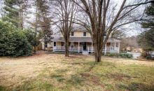 4501 Kings Lake Marietta, GA 30067