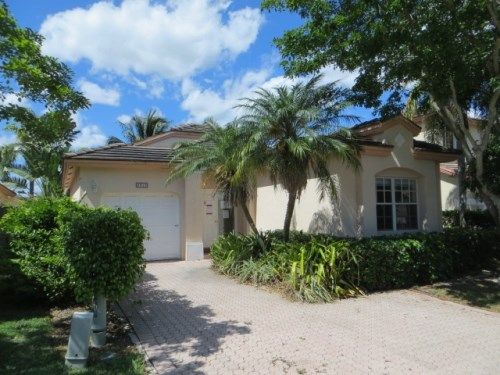 9919 NW 30th Street, Miami, FL 33172