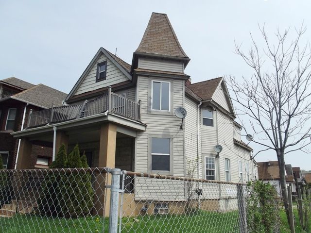 1004 Campbell St, Detroit, MI 48209
