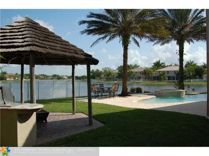 786 REGAL COVE RD, Fort Lauderdale, FL 33327