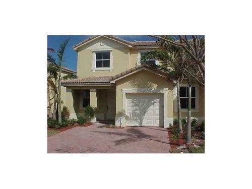 957 NE 42 AV, Homestead, FL 33033