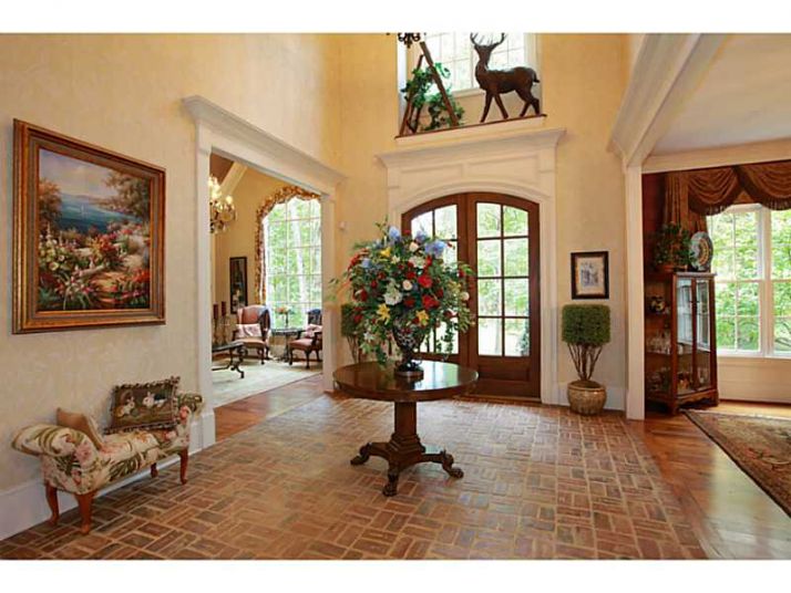 930 Pleasant Hollow Trail, Alpharetta, GA 30004