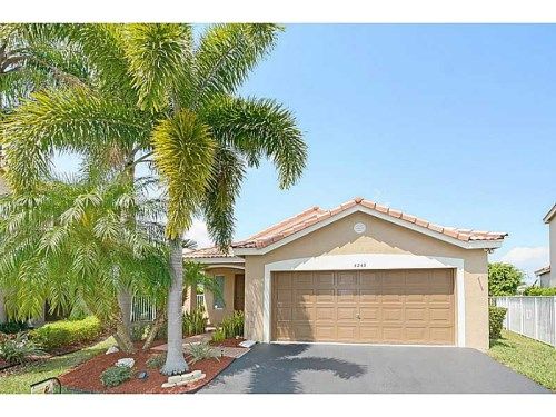 4243 MAGNOLIA RIDGE DR, Fort Lauderdale, FL 33326