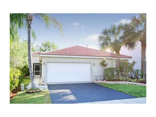 107 GABLES BL, Fort Lauderdale, FL 33326