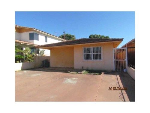 1340 W 42 PL, Hialeah, FL 33012
