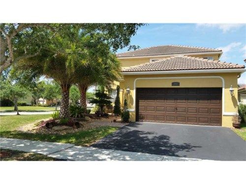 1518 MAPLE DR, Fort Lauderdale, FL 33327