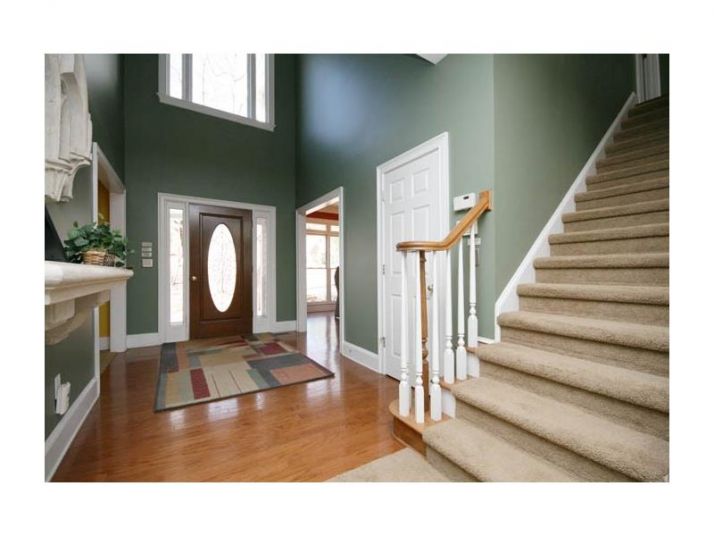 6013 Catamaran Court, Flowery Branch, GA 30542